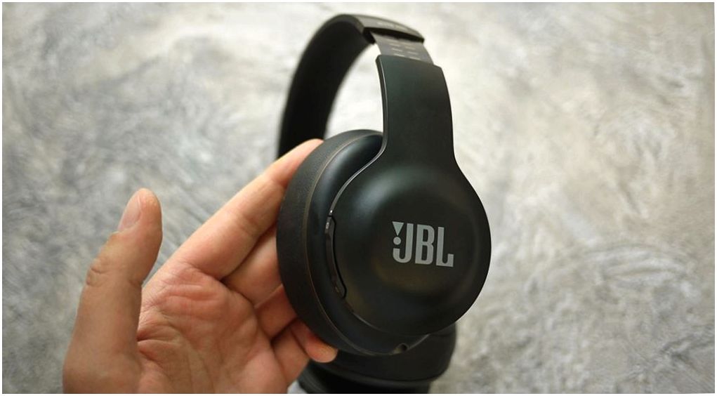 Обзор беспроводных наушников JBL Everest Elite 700: персональное звучание