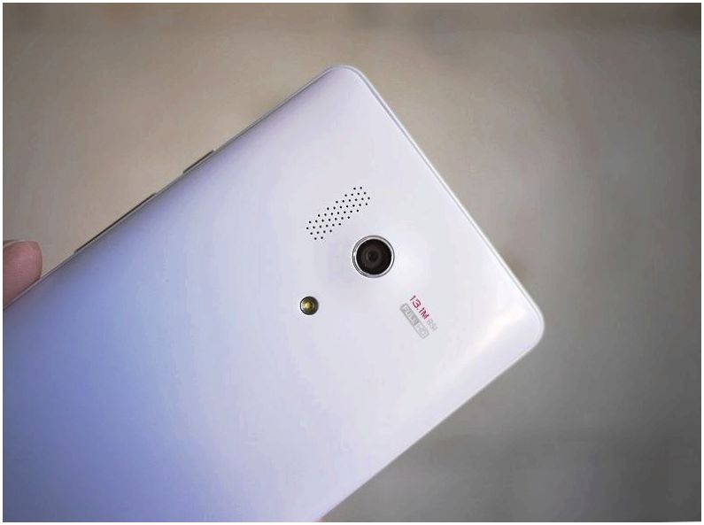 Обзор смартфона Huawei Honor 3 Yandex: верхом на "Ките"