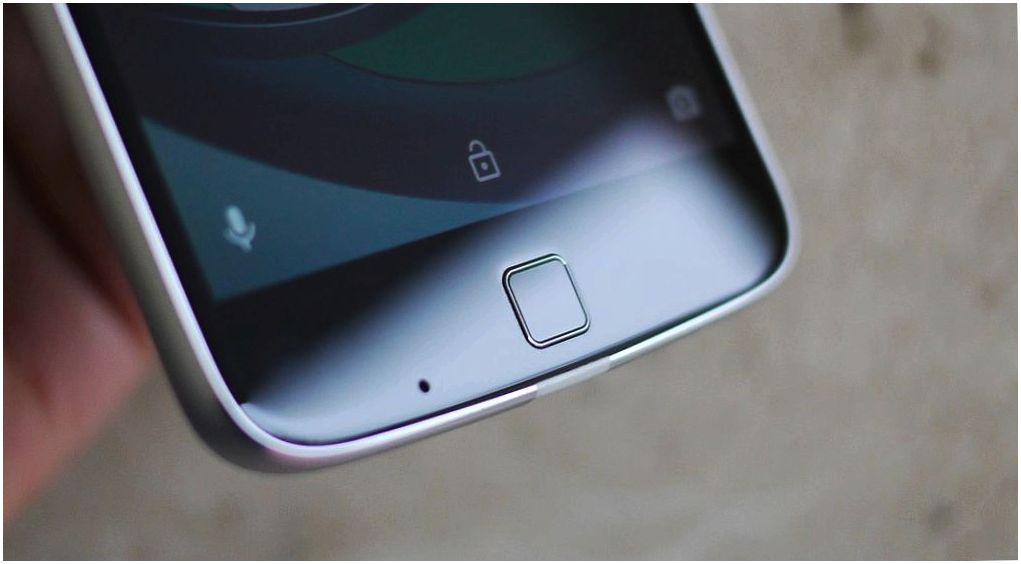Обзор смартфона Lenovo Moto Z Play: долгожитель с "прикладными" добавками