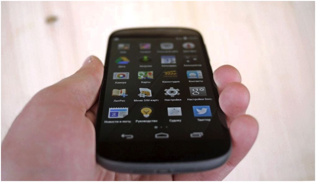 Обзор YotaPhone 2: с другой стороны (обзор, yotaphone, другой, сторона, Yota Devices, второй дисплей) Обзор YotaPhone 2: с другой стороны