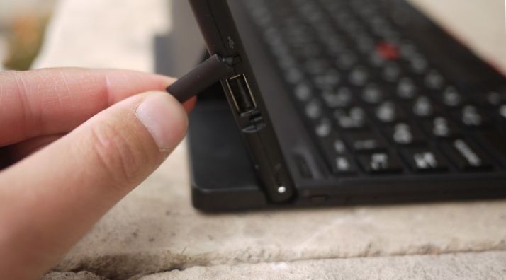 Половинки. Обзор Windows-планшета Lenovo ThinkPad Tablet 2