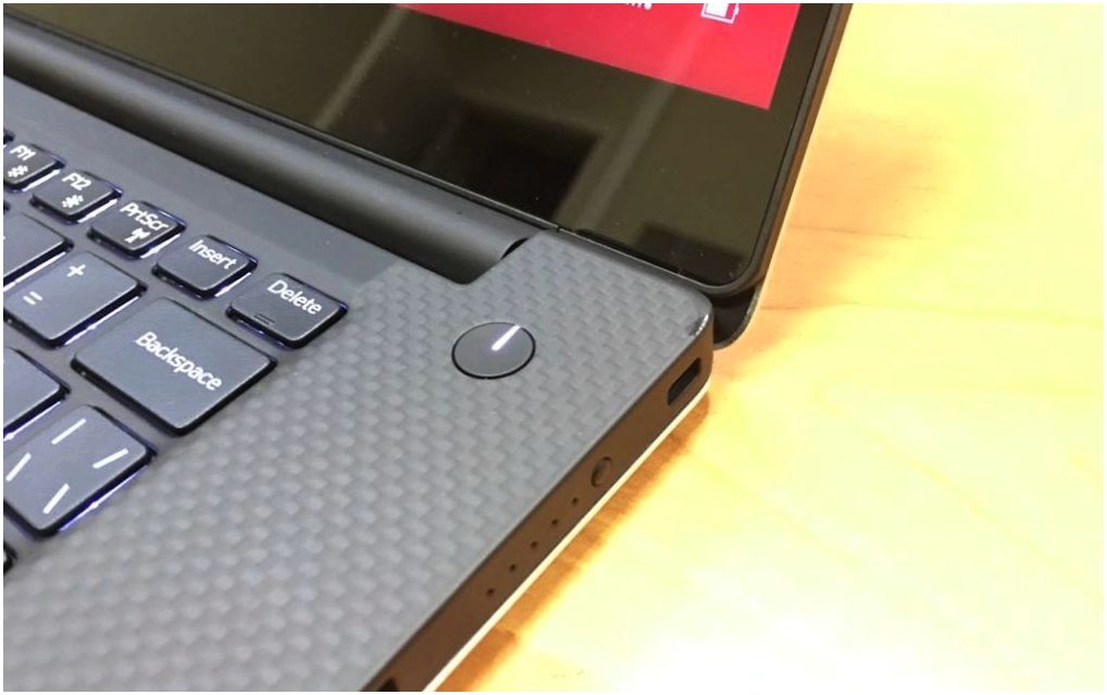 Обзор ноутбука Dell XPS 15: рекордсмен с "безрамочным" дисплеем (обзор, ноутбука, dell, рекордсмен, безрамочным) Обзор ноутбука Dell XPS 15: рекордсмен с "безрамочным" дисплеем