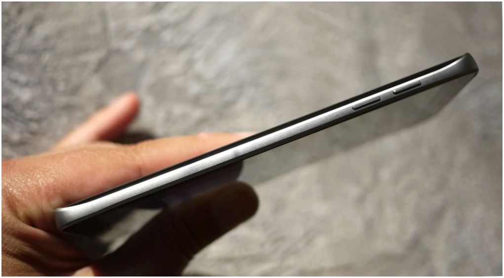 Обзор смартфона Samsung Galaxy Note 5: другой изгиб (обзор, смартфона, samsung, galaxy) Обзор смартфона Samsung Galaxy Note 5: другой изгиб