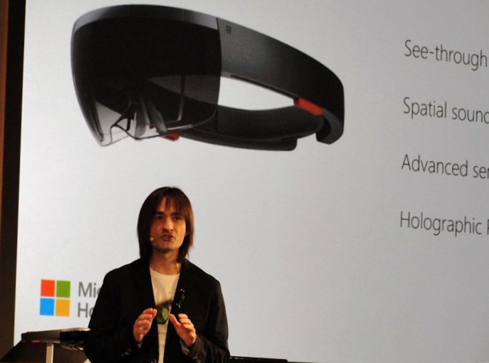 "Умные" очки Microsoft: чем HoloLens лучше Google Glass и Oculus Rift