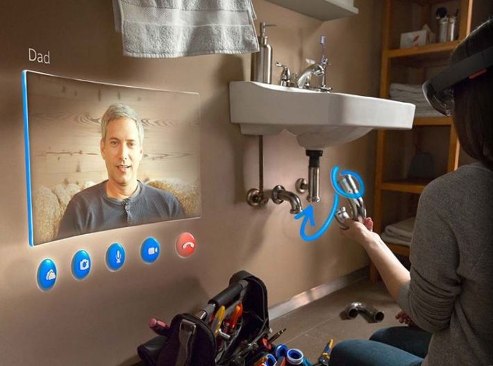 "Умные" очки Microsoft: чем HoloLens лучше Google Glass и Oculus Rift