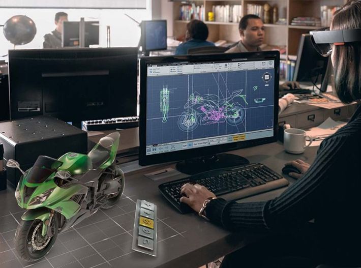 "Умные" очки Microsoft: чем HoloLens лучше Google Glass и Oculus Rift