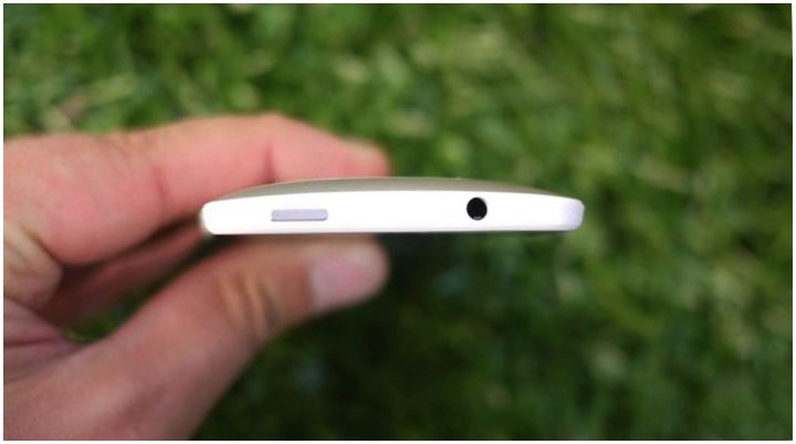 Алю-mini. Обзор смартфона HTC One mini