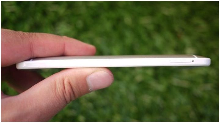 Алю-mini. Обзор смартфона HTC One mini
