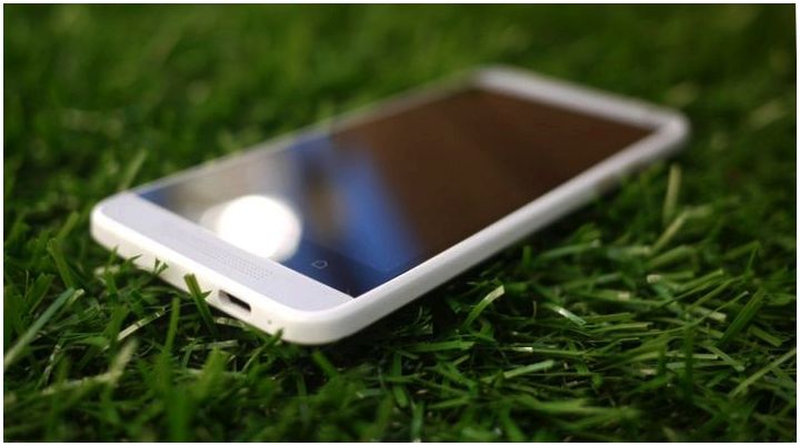 Алю-mini. Обзор смартфона HTC One mini