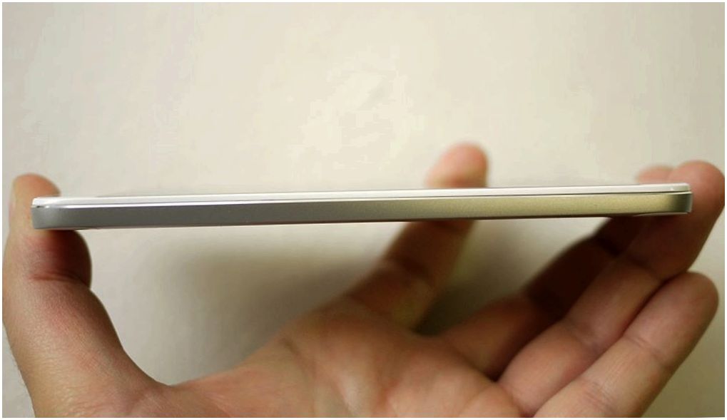 Обзор смартфона Huawei Ascend G7: "середнячок" с экстерьером (обзор, смартфона, huawei, ascend, середнячок) Обзор смартфона Huawei Ascend G7: "середнячок" с экстерьером