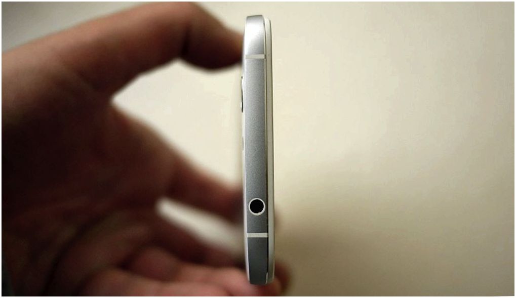 Обзор смартфона Huawei Ascend G7: "середнячок" с экстерьером (обзор, смартфона, huawei, ascend, середнячок) Обзор смартфона Huawei Ascend G7: "середнячок" с экстерьером
