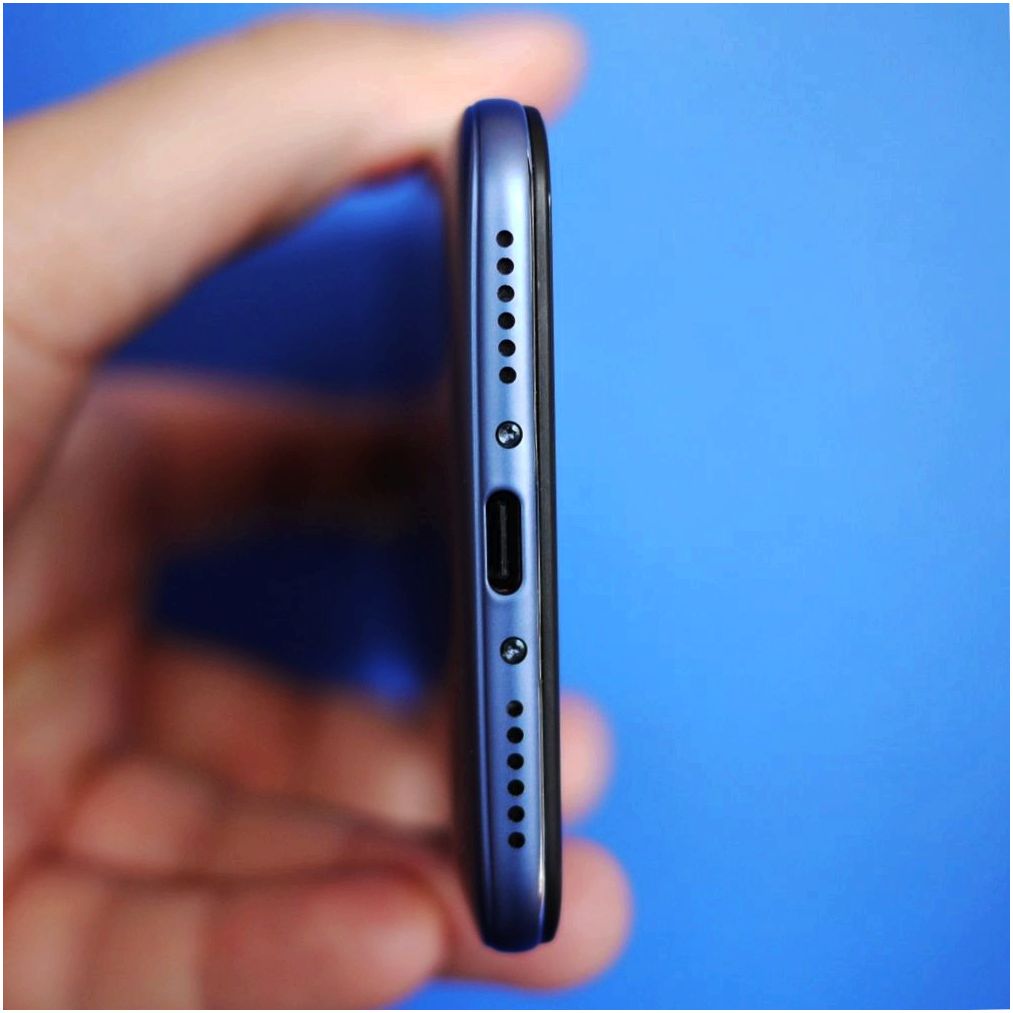 Обзор смартфона Xiaomi Pocophone F1: для практичных геймеров