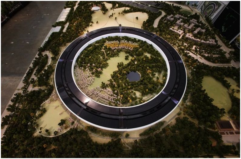 40 лет Apple: от гаража до космоса (apple, гараж, космос, Apple Computer, Стив Джобс, состоялся релиз) 40 лет Apple: от гаража до космоса