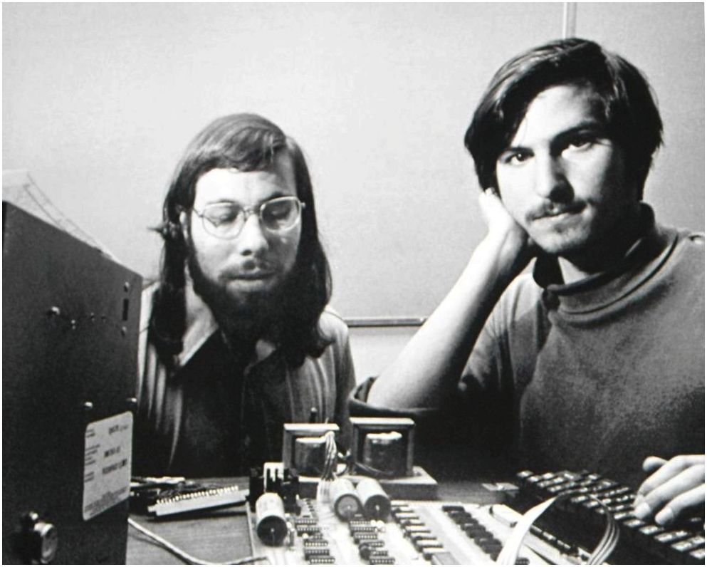 40 лет Apple: от гаража до космоса (apple, гараж, космос, Apple Computer, Стив Джобс, состоялся релиз) 40 лет Apple: от гаража до космоса