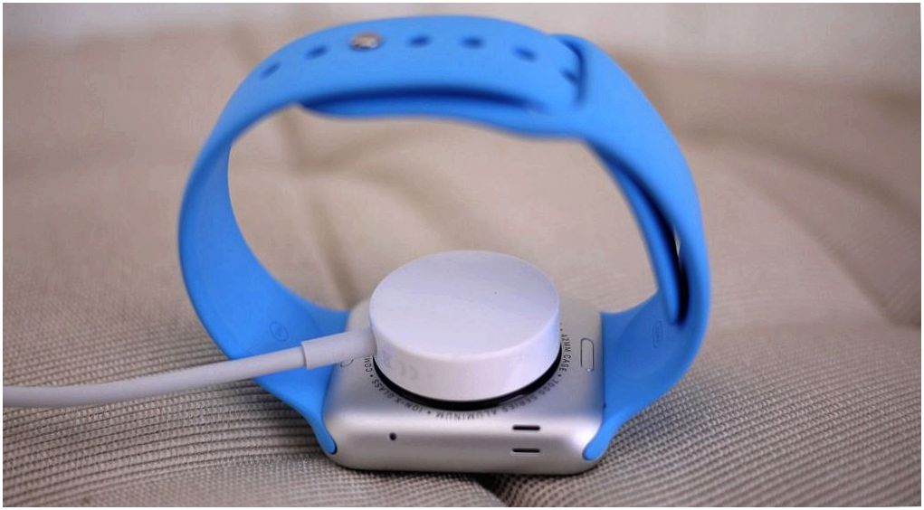 Месяц с Apple Watch: зачем часам "ум"?