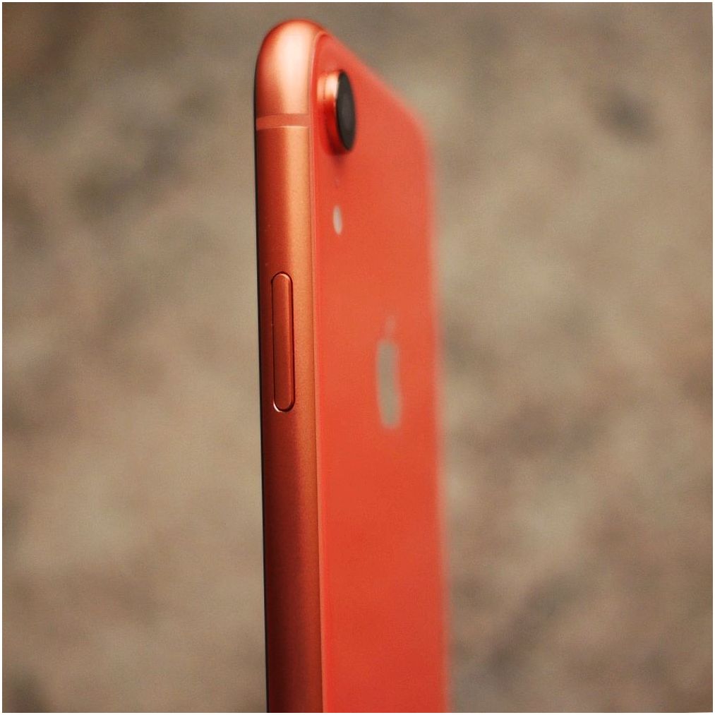Обзор iPhone XR: все, что нужно, и ничего лишнего