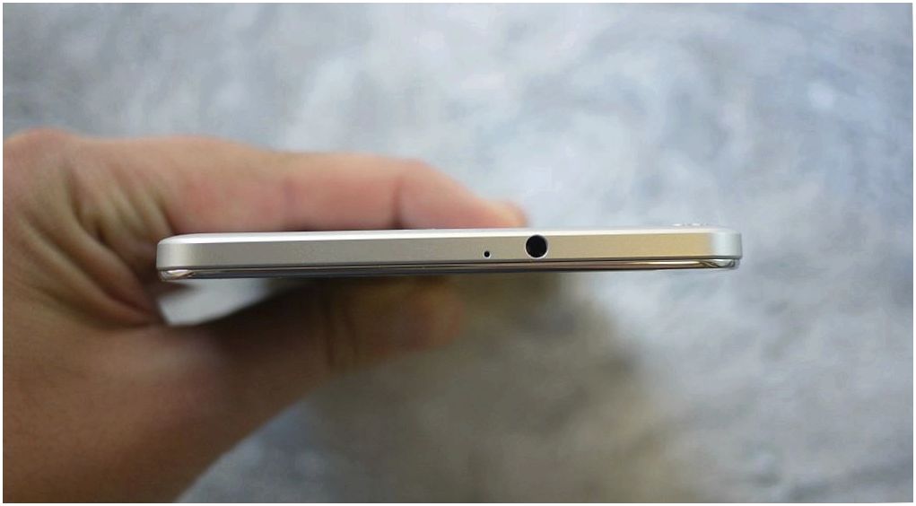 Обзор планшета Huawei MediaPad X2: телефон для Гулливера