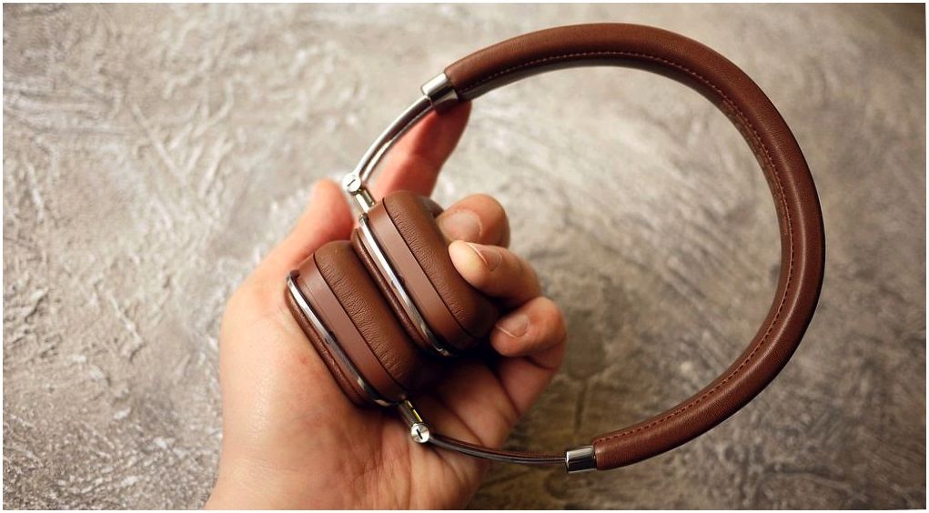 Наушники Harman Kardon Soho Wireless: жесты вместо кнопок