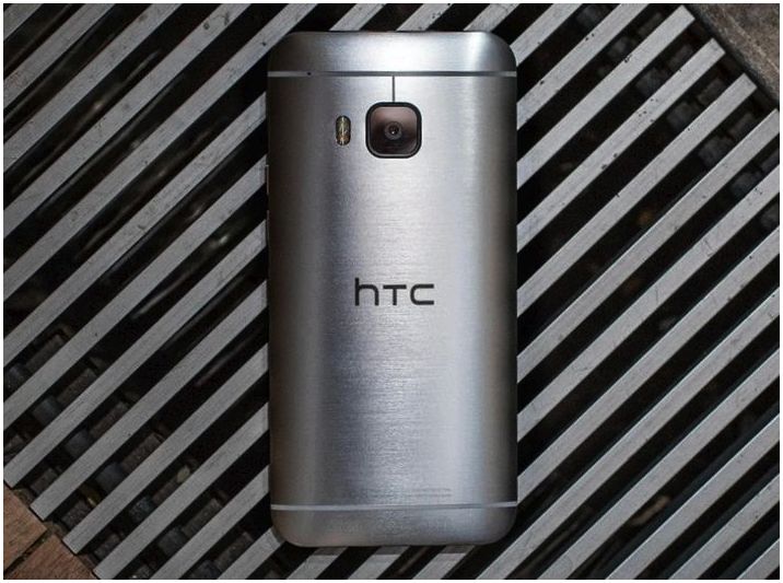 Обзор обзоров HTC One M9: смартфон, не желающий меняться