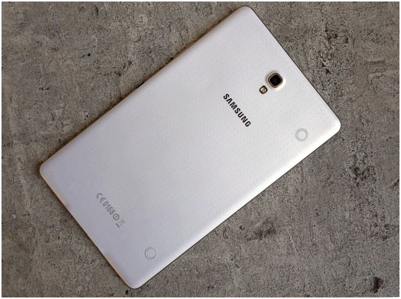 Обзор планшета Samsung Galaxy Tab S 8.4: козырь - дисплей (обзор, планшет, samsung, galaxy) Обзор планшета Samsung Galaxy Tab S 8.4: козырь - дисплей