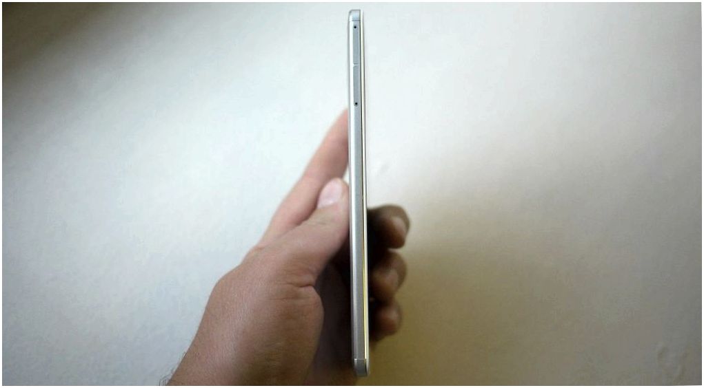 Обзор планшетофона Huawei Ascend Mate 7: отпечатки на флагмане