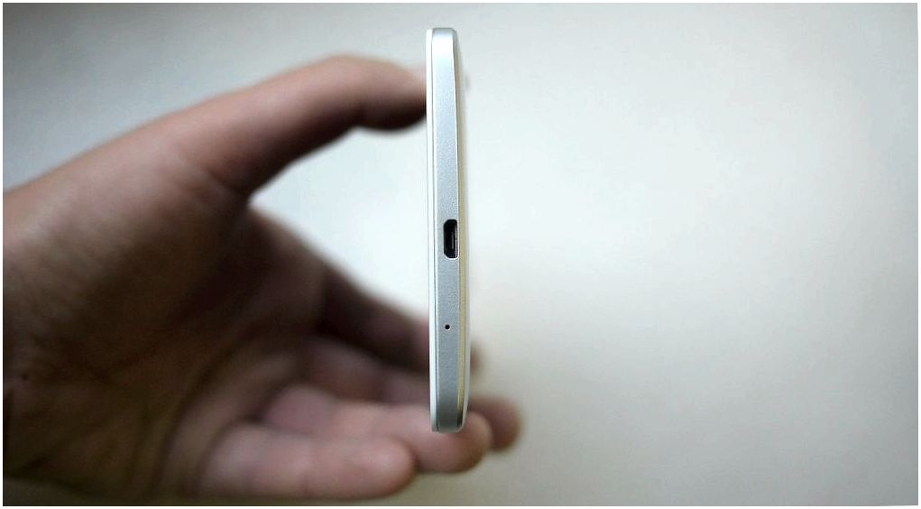 Обзор планшетофона Huawei Ascend Mate 7: отпечатки на флагмане