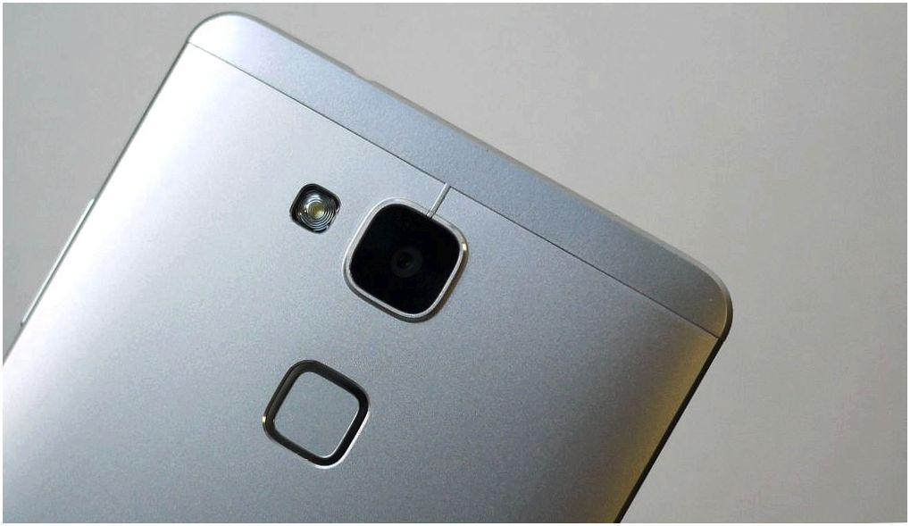 Обзор планшетофона Huawei Ascend Mate 7: отпечатки на флагмане
