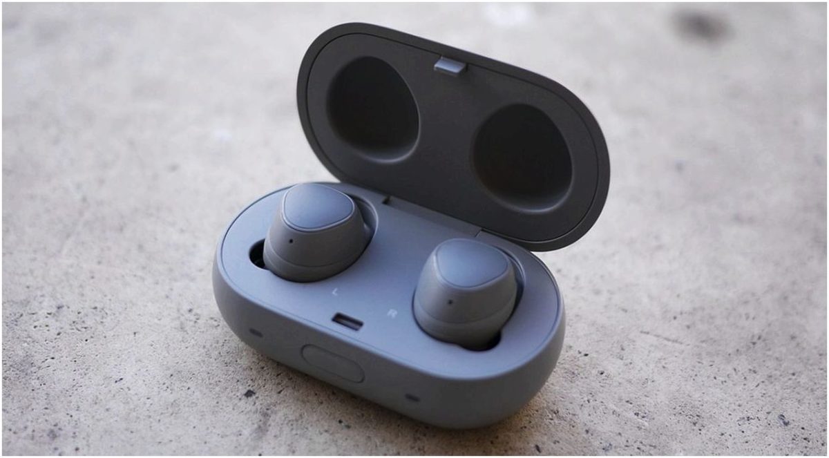 Обзор беспроводных наушников Samsung Gear IconX (2018)