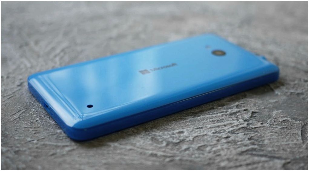 Обзор смартфона Microsoft Lumia 640: яркий "обновленец"
