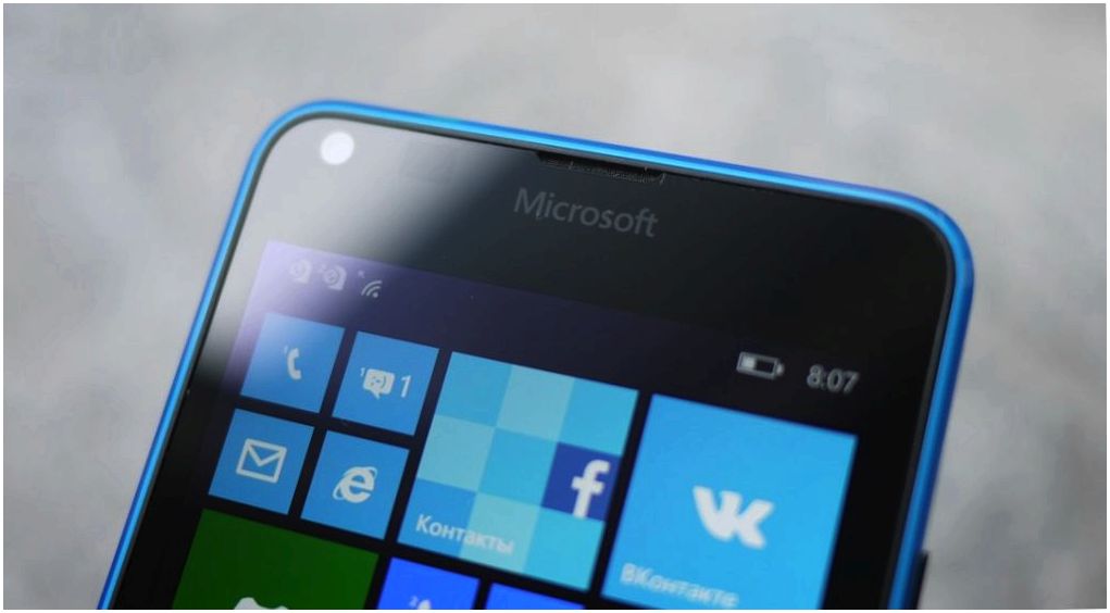 Обзор смартфона Microsoft Lumia 640: яркий "обновленец"