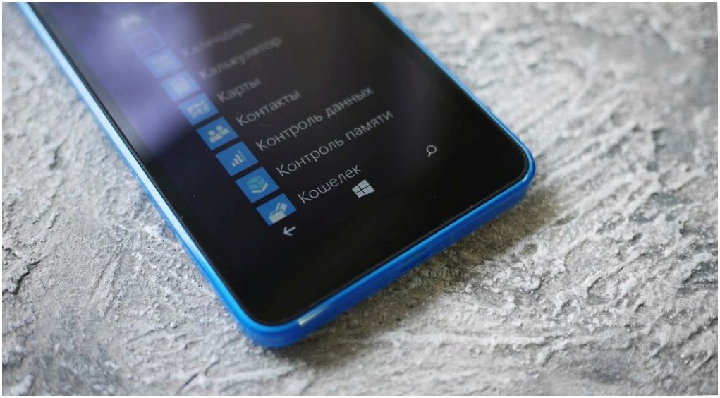Обзор смартфона Microsoft Lumia 640: яркий "обновленец"