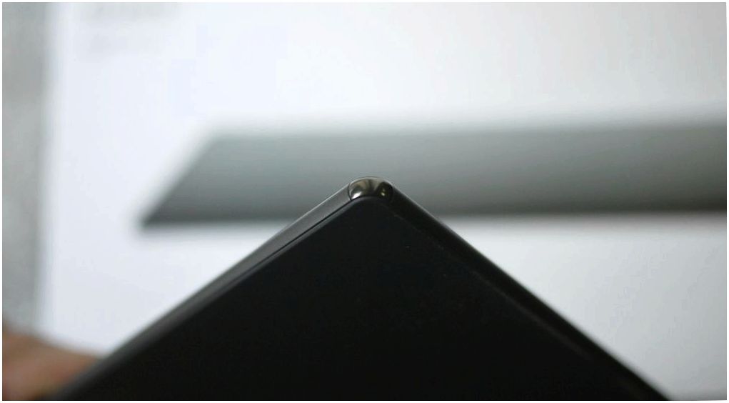 Обзор планшета Sony Xperia Z4 Tablet: изящный рекордсмен (обзор, планшет, sony, xperia) Обзор планшета Sony Xperia Z4 Tablet: изящный рекордсмен