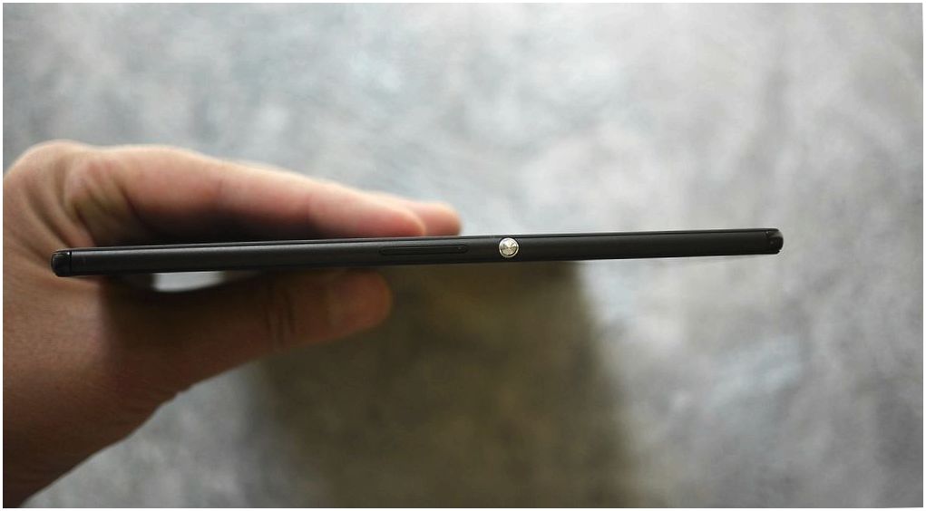 Обзор планшета Sony Xperia Z4 Tablet: изящный рекордсмен (обзор, планшет, sony, xperia) Обзор планшета Sony Xperia Z4 Tablet: изящный рекордсмен