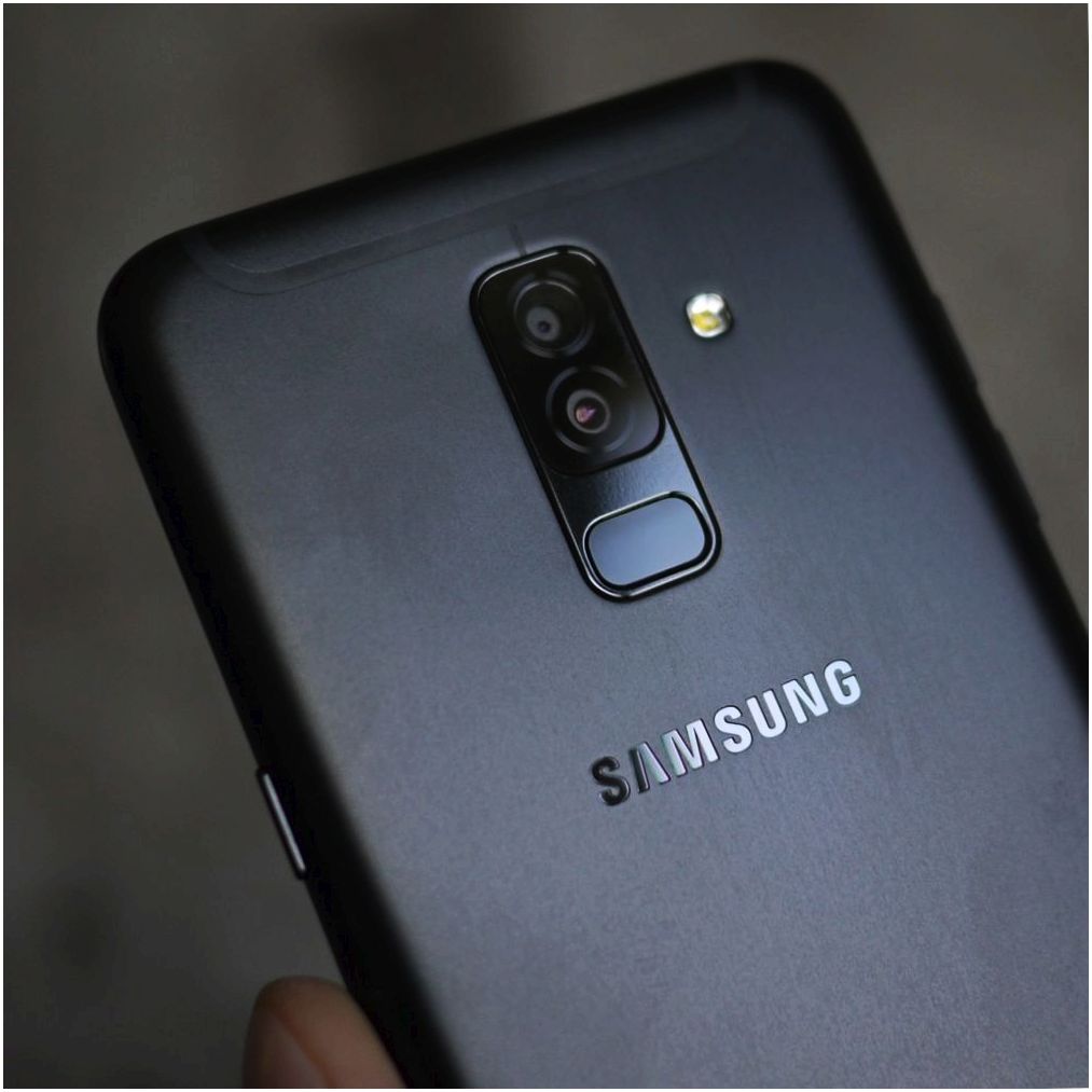 Обзор смартфона Samsung Galaxy A6+: фокус на автопортрете (обзор, смартфона, samsung, galaxy, фокус) Обзор смартфона Samsung Galaxy A6+: фокус на автопортрете