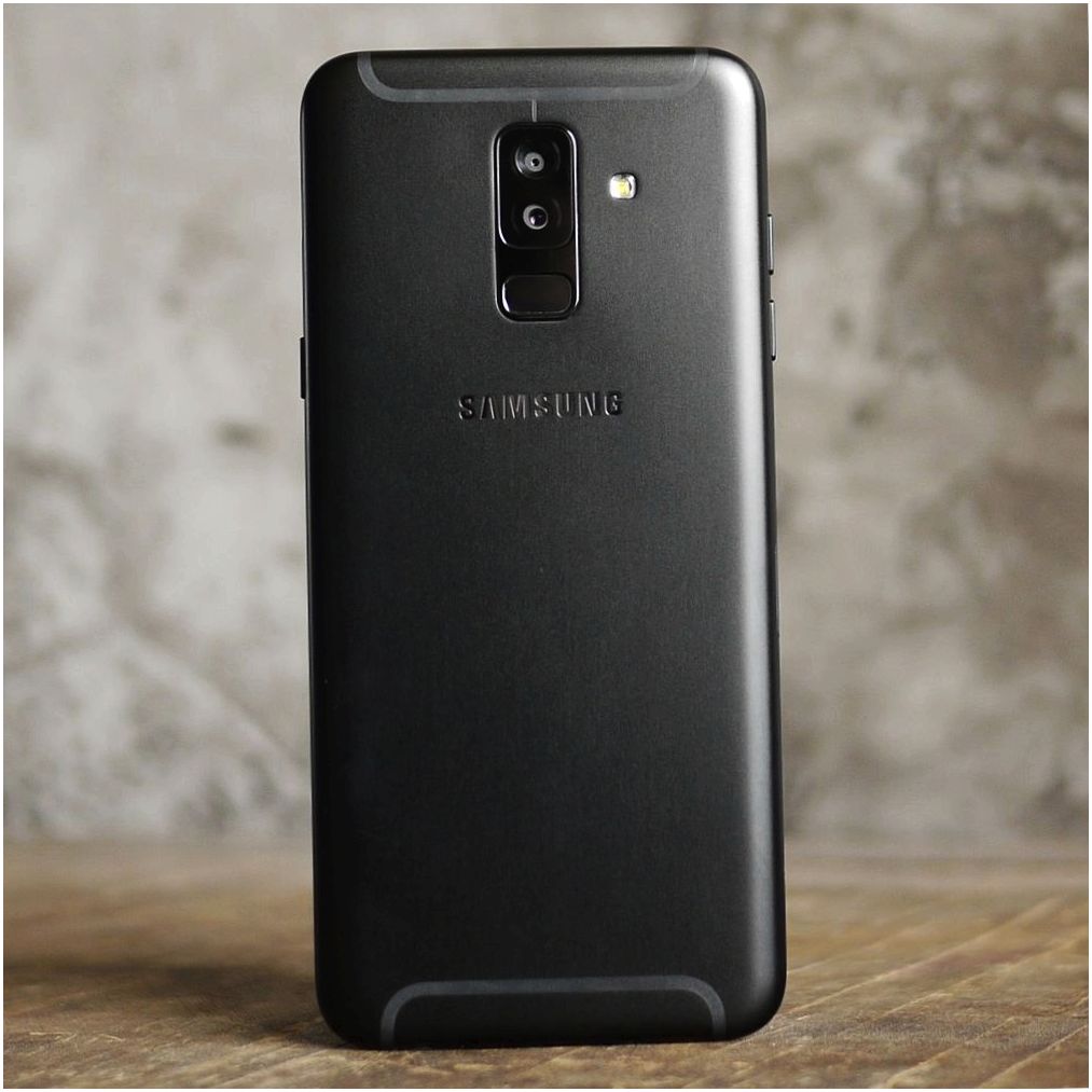 Обзор смартфона Samsung Galaxy A6+: фокус на автопортрете (обзор, смартфона, samsung, galaxy, фокус) Обзор смартфона Samsung Galaxy A6+: фокус на автопортрете