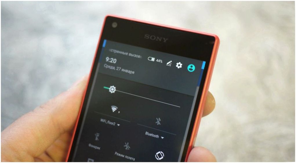 Обзор смартфона Sony Xperia Z5 Compact: удобство превыше всего