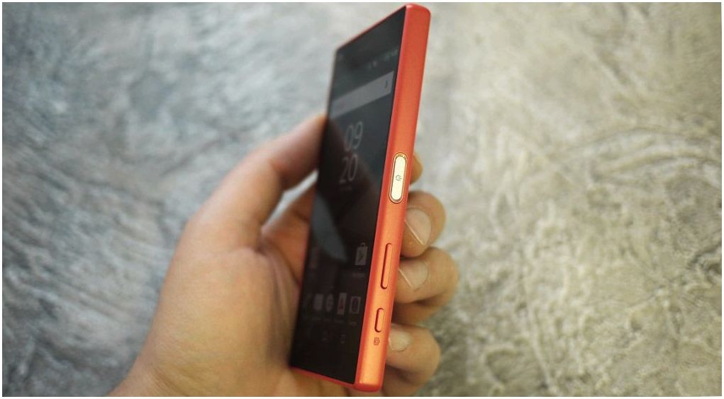 Обзор смартфона Sony Xperia Z5 Compact: удобство превыше всего