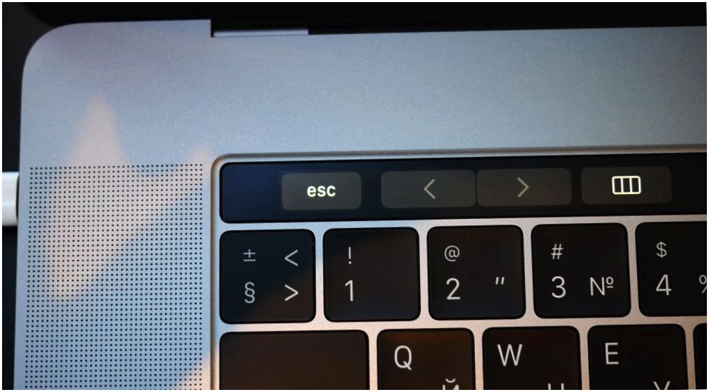 15-дюймовый MacBook Pro с Touch Bar: длительный тест у журналиста и дизайнера (15-дюймовый, macbook, touch, длительный) 15-дюймовый MacBook Pro с Touch Bar: длительный тест у журналиста и дизайнера