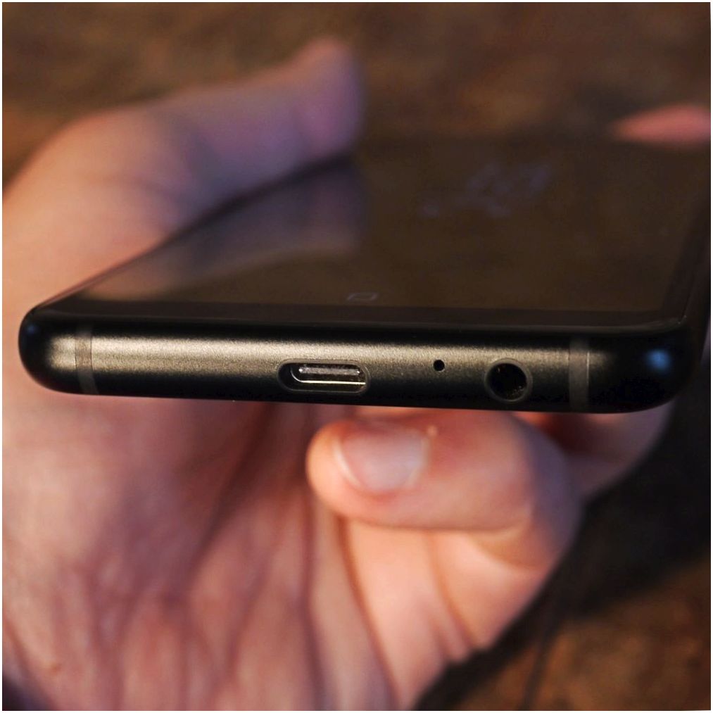 Обзор Samsung Galaxy A8 (2018): "народный" флагман (обзор, samsung, galaxy, 2018) Обзор Samsung Galaxy A8 (2018): "народный" флагман