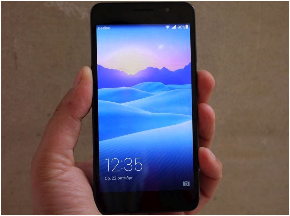 Обзор смартфона Huawei Honor 6: равняясь на флагмана (обзор, смартфона, huawei, honor, равняться) Обзор смартфона Huawei Honor 6: равняясь на флагмана