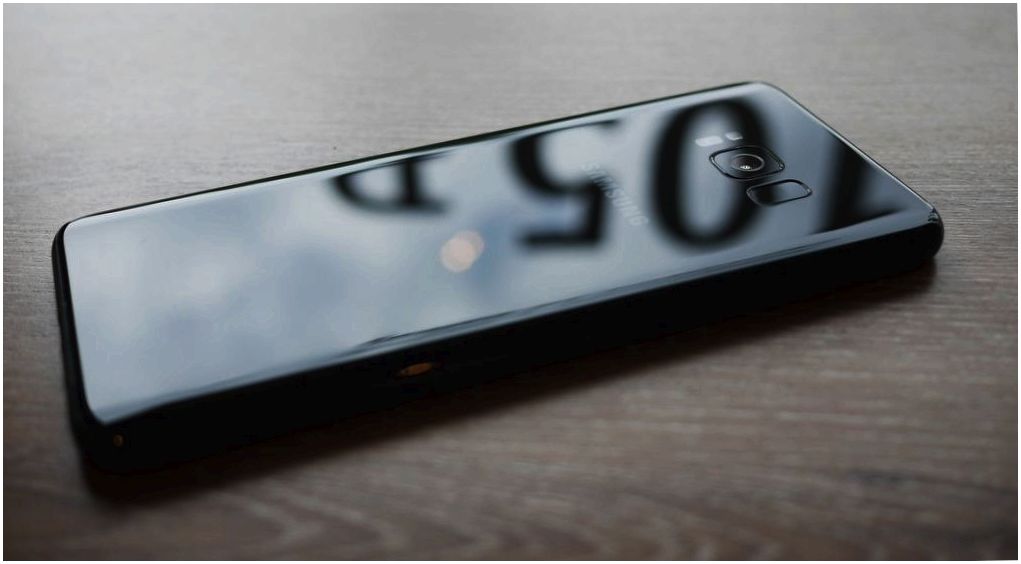 Обзор смартфона Samsung Galaxy S8+: выходя за рамки