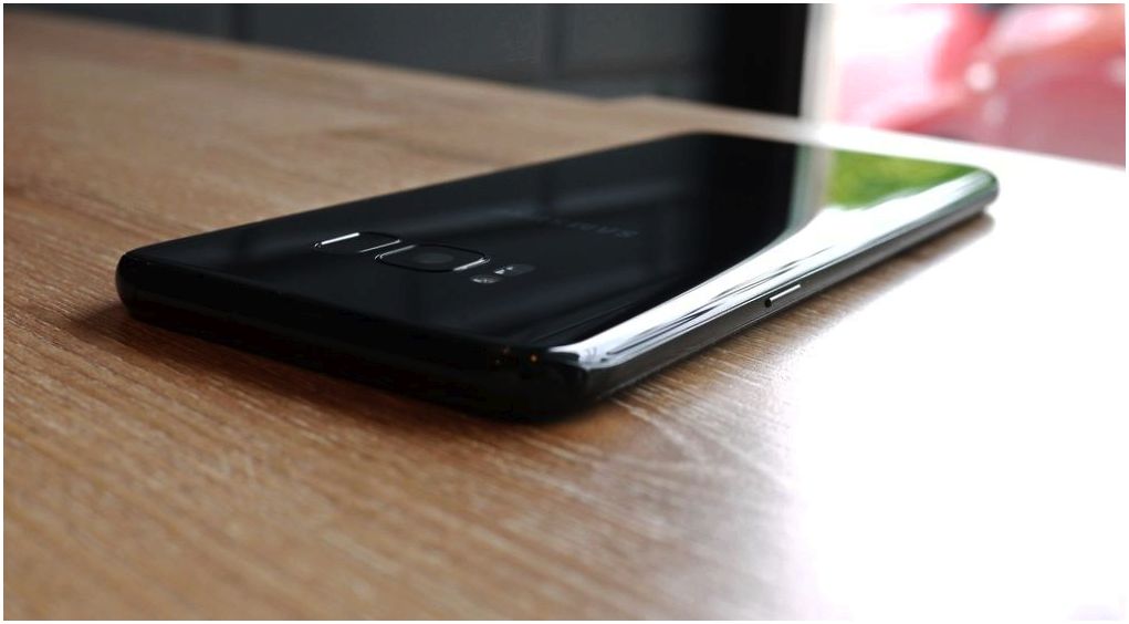 Обзор смартфона Samsung Galaxy S8+: выходя за рамки