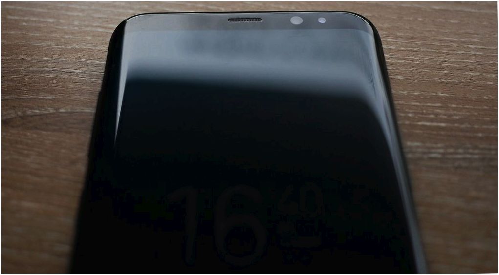 Обзор смартфона Samsung Galaxy S8+: выходя за рамки