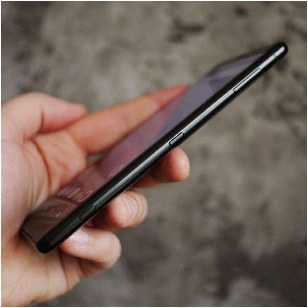 Обзор смартфона Sony Xperia XZ2: новый рецепт японской кухни