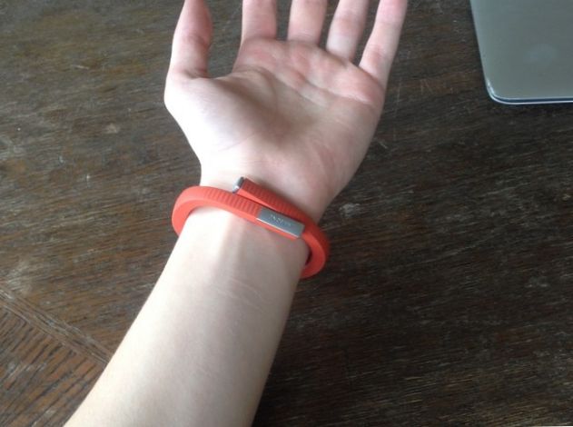 Посчитай себя сам. Обзор фитнес-браслета Jawbone UP 24 (посчитать, себя, обзор, фитнес-браслета) Посчитай себя сам. Обзор фитнес-браслета Jawbone UP 24