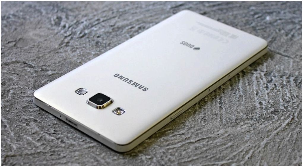 Обзор смартфона Samsung Galaxy A7: старший брат (обзор, смартфона, samsung, galaxy) Обзор смартфона Samsung Galaxy A7: старший брат