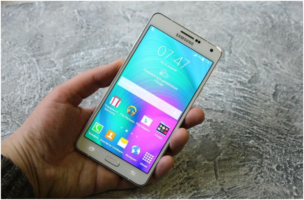 Обзор смартфона Samsung Galaxy A7: старший брат (обзор, смартфона, samsung, galaxy) Обзор смартфона Samsung Galaxy A7: старший брат