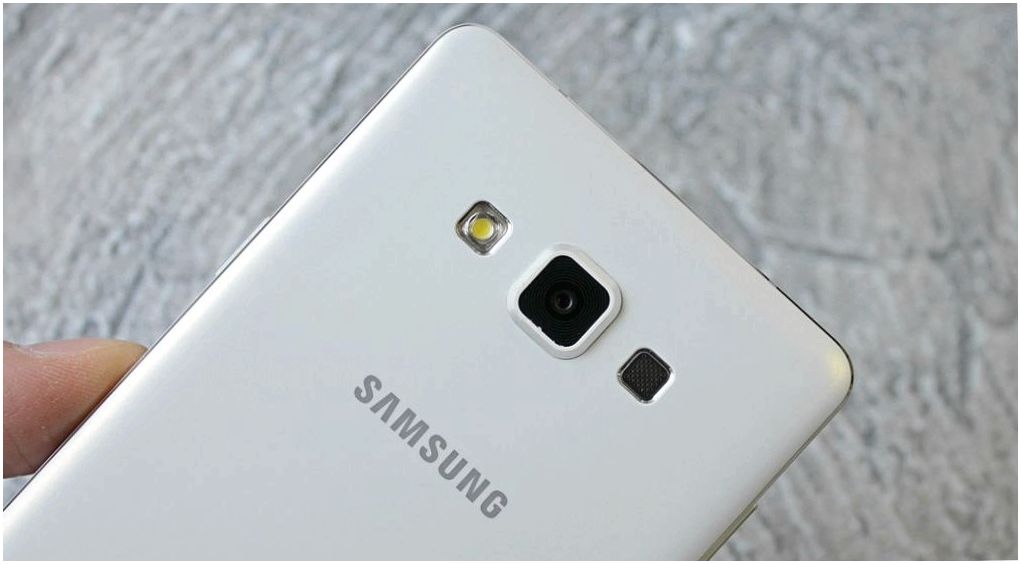 Обзор смартфона Samsung Galaxy A7: старший брат (обзор, смартфона, samsung, galaxy) Обзор смартфона Samsung Galaxy A7: старший брат
