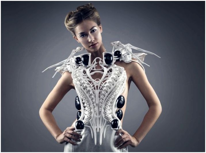 7 самых странных гаджетов CES 2015
