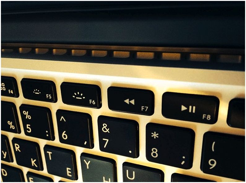 Дольше, легче, быстрее. Обзор 13-дюймового MacBook Pro Retina 2013